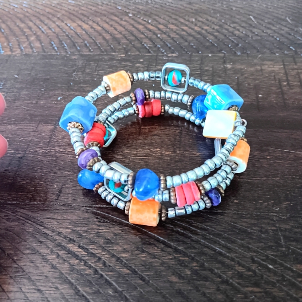 CHICOS wire wrap bracelet